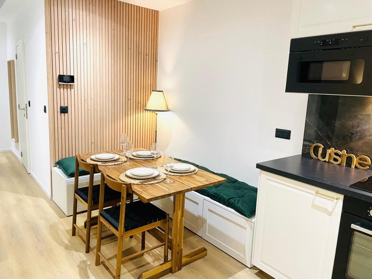 Camus Flats Apartment Брюксел Екстериор снимка